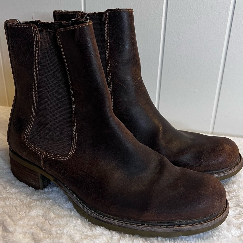 EUC Timberland Women’s Brown Leather Boots, 8